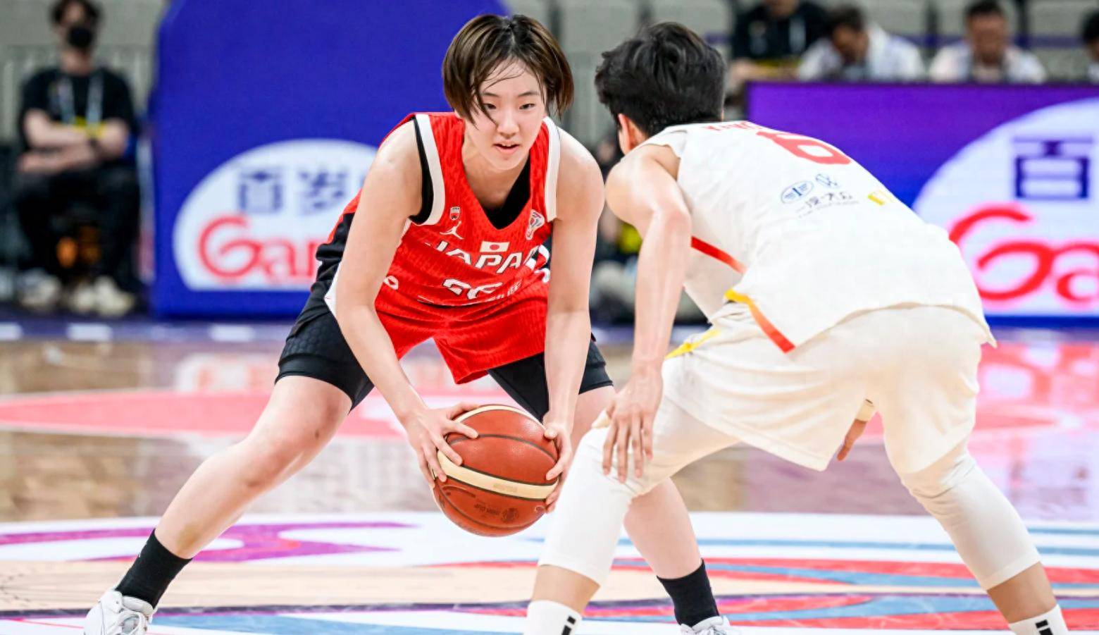 开云在线直播-墨西哥女篮成功应对压力，逆袭获得北美篮球冠军