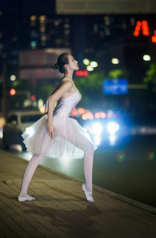 世界杯之夜，德里赫特全程高能输出，铸就荷兰钢铁防线